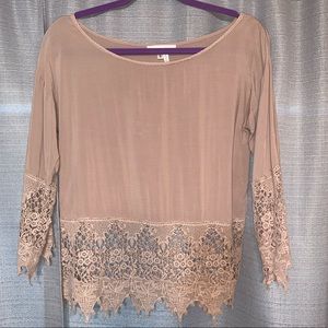 Crop with lace detailing